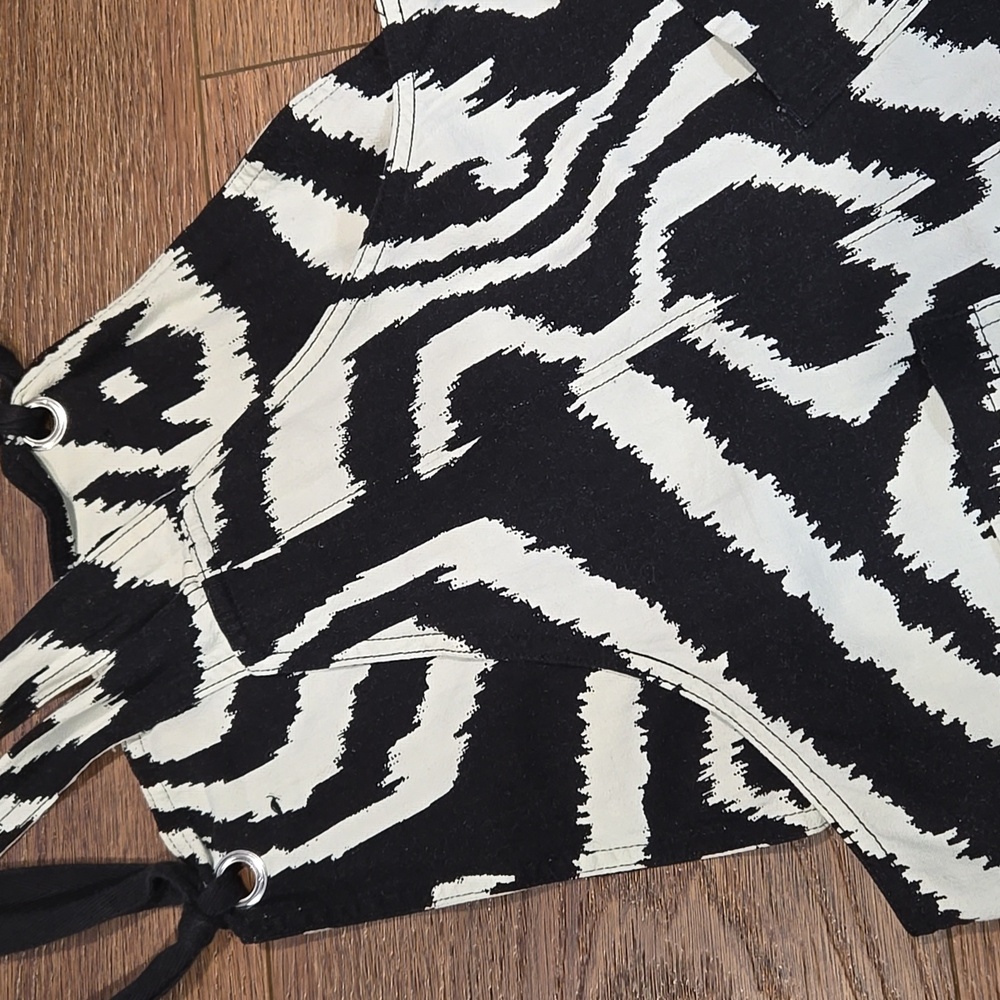 ANTHROPOLOGIE CONSTANCE BLACK AND WHITE WIDE LEG OVERALLS SIZE MED.   #7354 - Picture 9 of 10